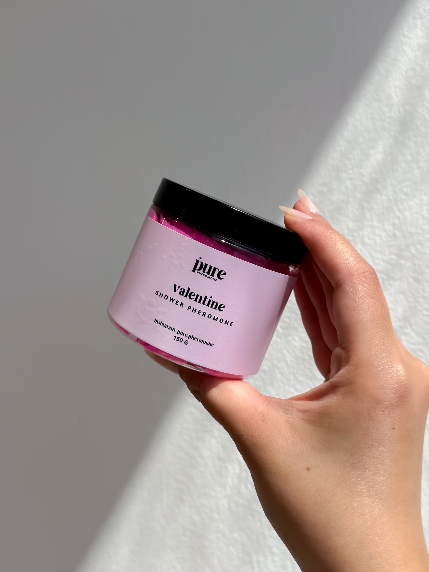 شاور فرمون فالنتاين